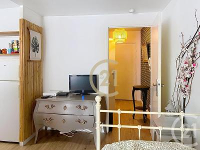 St Denis, Île-de-France 93210, アキタン