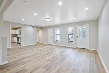 713 S Jacob Street, Visalia, Califórnia 93277, Estados Unidos