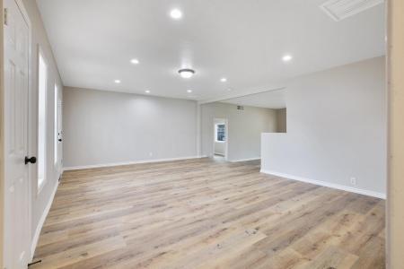 713 S Jacob Street, Visalia, Califórnia 93277, Estados Unidos