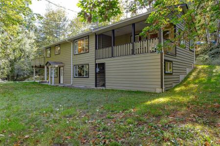 1576 SHAWNIGAN LAKE RD W, Shawnigan Lake, Colúmbia Britânica V8H 2G9, CANADÁ