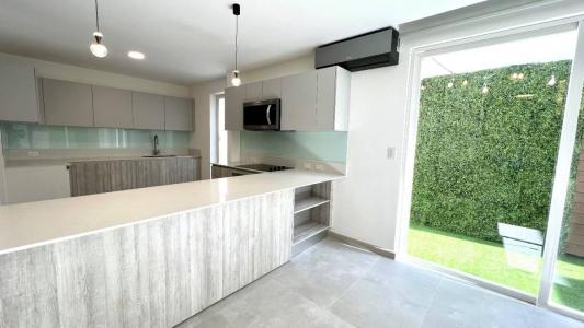 Piedades , Santa Ana Centro Santa Ana Santa Ana, San José 00001, Costa Rica