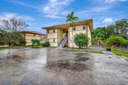 825 SW 10th St, Hallandale Beach, Floride 330009, États-Unis