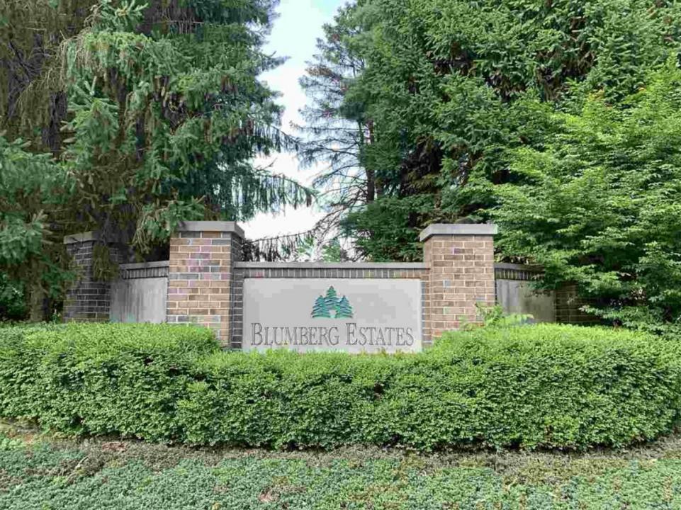 2566 Wainright CT, Terre Haute, Indiana 47803