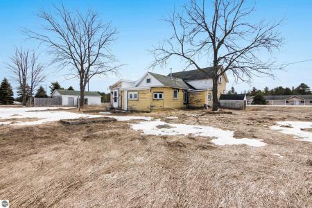 17140 Honor Highway, Interlochen, 미시건 49643, 미국