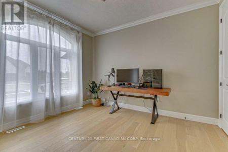 6 ASPEN CIRCLE, Thames Centre, Ontario N0M 2P0, Canada