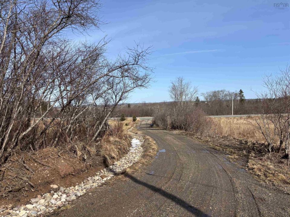 1856/1858 MEADOWVALE, Upper Stewiacke, Nova Scotia B0N 2P0, Canada