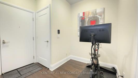 120 HARRISON GARDEN BOULEVARD, Toronto, Ontario M2N 0H1, Canada