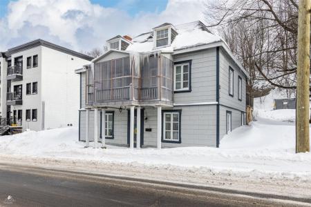 186 Rue St-Joseph, Lévis (Desjardins), Québec G6V 1C9, Canada