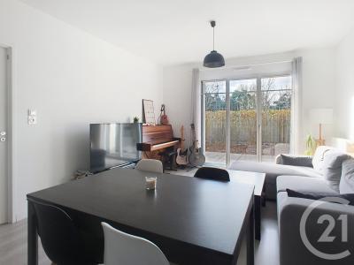 St Cyr Sur Loire, Centro 37540, França
