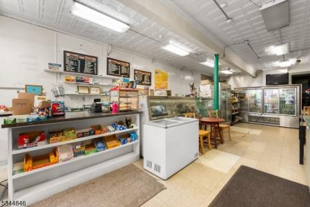 117 Valley Rd, Clifton City, Nueva Jersey 07013, Estados Unidos
