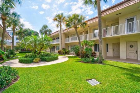 638 Snug Harbor Drive E4, Boynton Beach, Florida 33435, USA