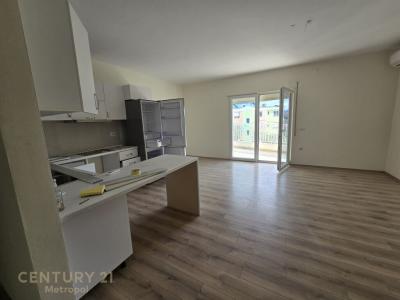 Kopshti Botanik Zoologjik, Tirana, Albania