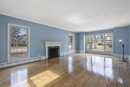 1203 Hewitt Street, Neenah, Wisconsin 54956, USA