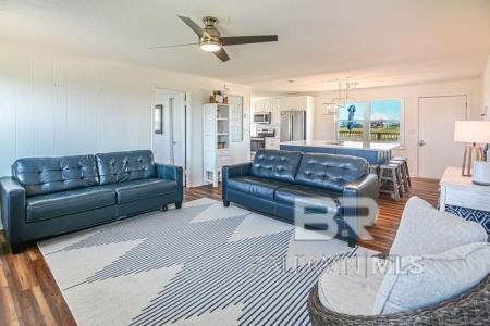 2126 W Highway 180, Gulf Shores, Alabama 36542