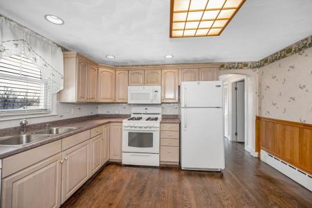 64 Merrimack Rd., Methuen, Massachusetts 01844