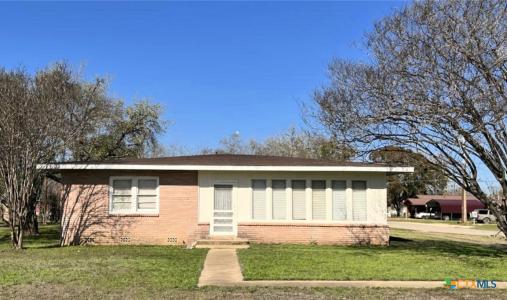 500 N Texas Avenue, Nixon, 德克薩斯州 78140, 美國