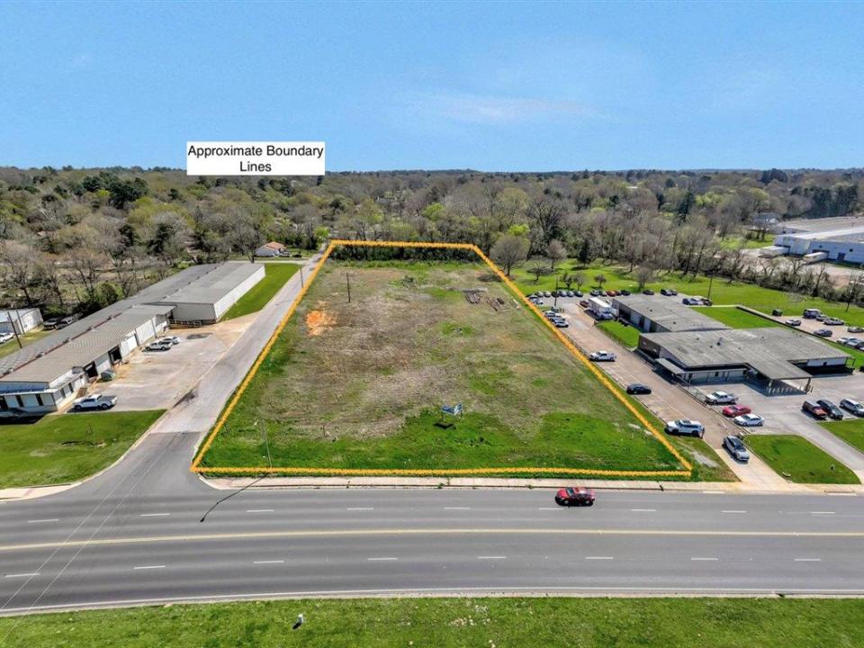 1303 University Drive, Nacogdoches, Texas 75901, USA