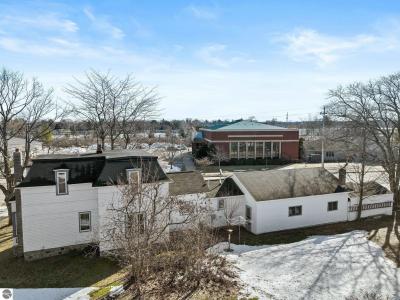 103 Ottawa, Elk Rapids, Мичиган 49629, Соединенные Штаты
