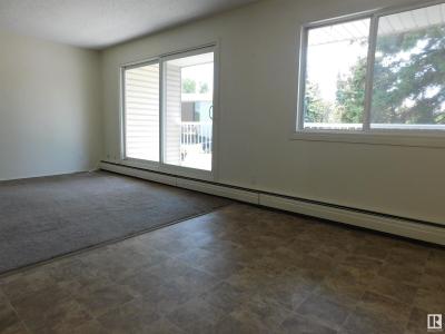 #222 5125 RIVERBEND RD NW, Edmonton, Alberta T6H 2K5, Canada