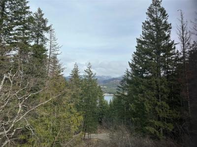 3096 LINDBERG ROAD, Sorrento, British Columbia V0E 2W1, Canada
