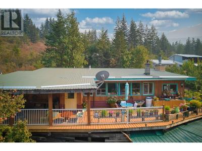3096 LINDBERG ROAD, Sorrento, British Columbia V0E 2W1, Canada