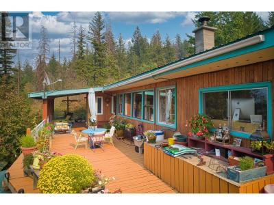 3096 LINDBERG ROAD, Sorrento, British Columbia V0E 2W1, Canada