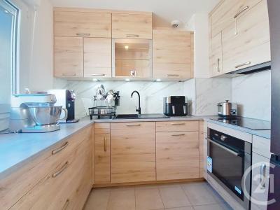 Melun, Isla De Francia 77000, Francia