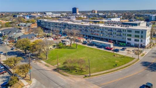 536 W 7th Street, Dallas, Texas 75208
