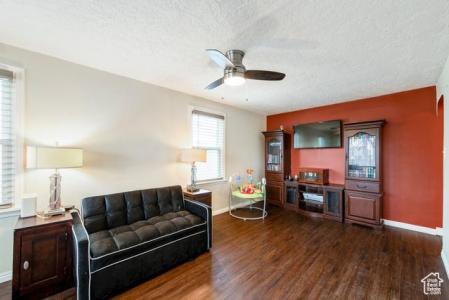 2348 IOWA AVE, Ogden, 猶他州 84401, 美國