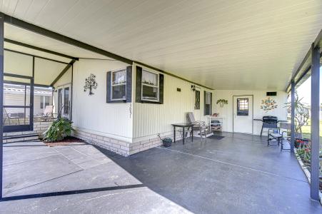 3051 Shady Creek Drive, Wesley Chapel, Florida 33543, USA