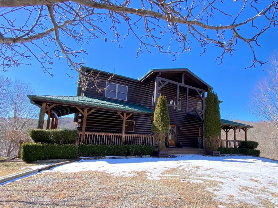 496 Fraser Creek Road, Grassy Creek, Caroline Du Nord 28631, États-Unis