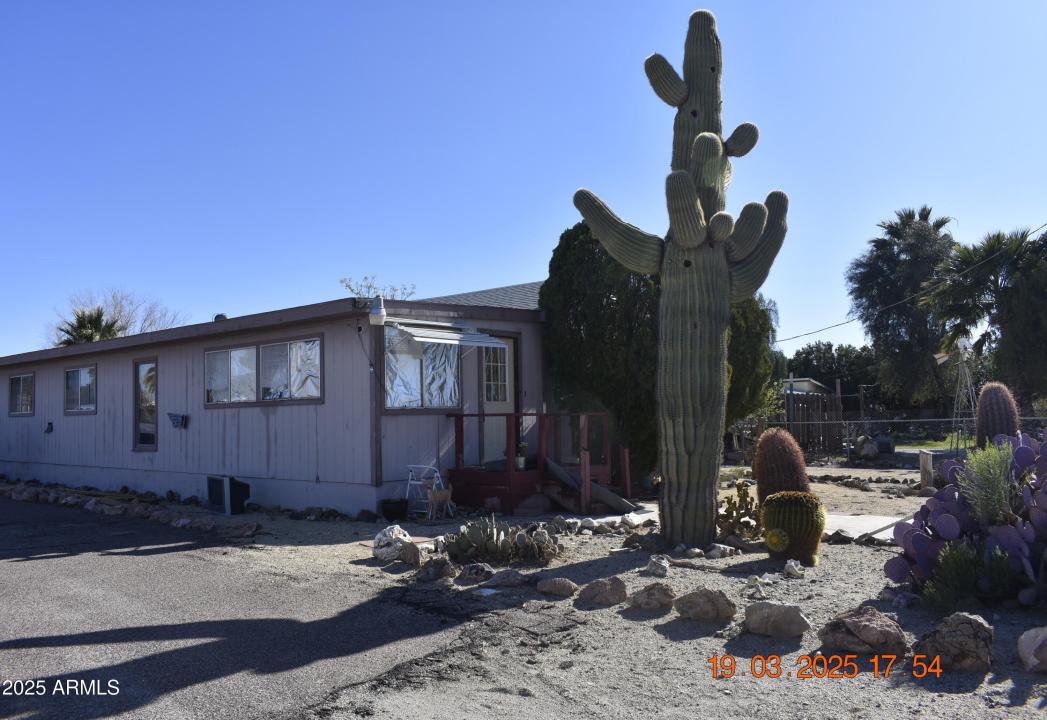 64678 HARCUVAR Drive, Salome, Arizona 85348