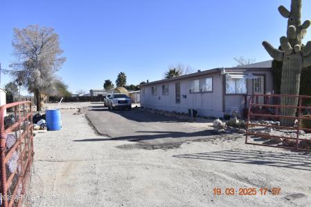 64678 HARCUVAR Drive, Salome, Arizona 85348