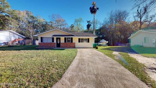 120 Barbara Circle, Ocean Springs, Mississippi 39564, USA