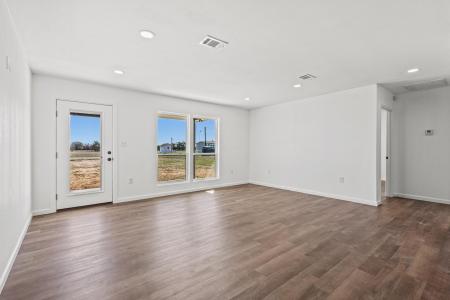 9 Private Road 33084, Sumner, Texas 75486, USA