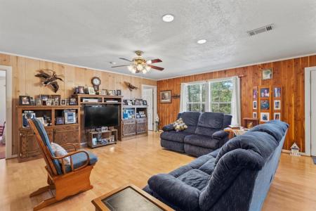 1393 County Road 2250, Ivanhoe, Texas 75447
