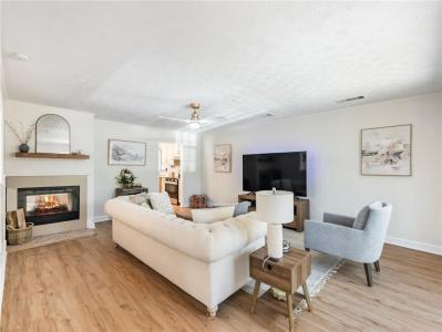 2466 Thrasher Road, Buford, Georgia 30519, USA