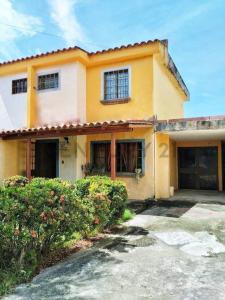 Calle B Country Villas, Guatire, Miranda 1221, Venezuela