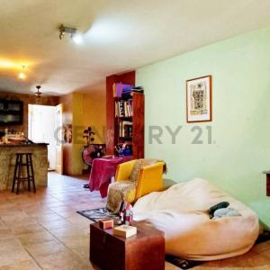 Calle B Casa B-12. Country Villas, Guatire, Miranda 1221, Venezuela