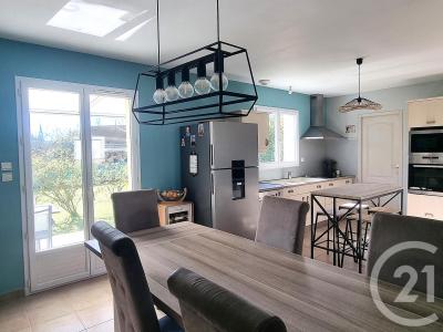 Veaugues, Centro – Val De Loira 18300, Francia