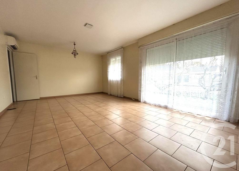 Verneuil En Halatte, Picardie 60550, France