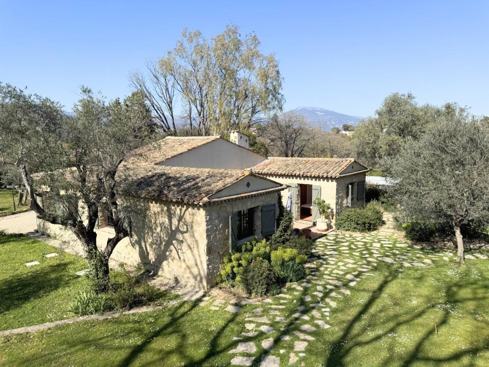 Chateauneuf Grasse, Provence-Alpes-Côte D'Azur 06740, Frankreich