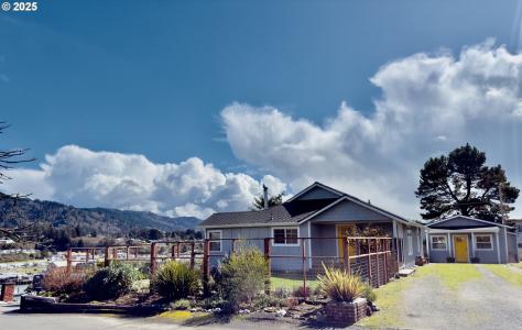 236 FOUNTAIN Ct, Brookings, 오레곤 97415, 미국