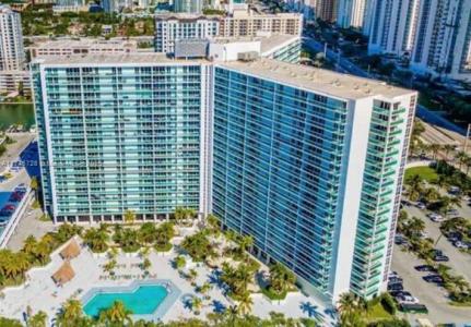 100 bay view drive #903, Sunny Isles Beach, Florida 33160, USA