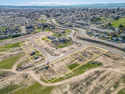 704 San Mateo Ave (lot 36), Sunnyside, Washington 98944