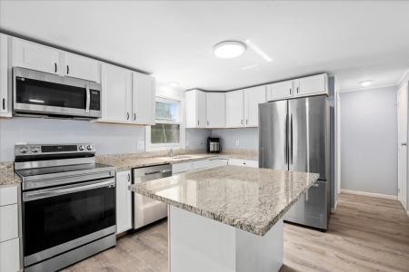87 crest circle, Worcester, Massachusetts 01603, États-Unis