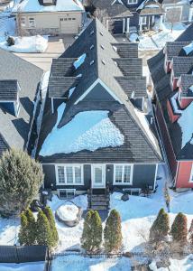 5 INVERMARA COURT, Orillia, Ontario L3V 8B4, Canada