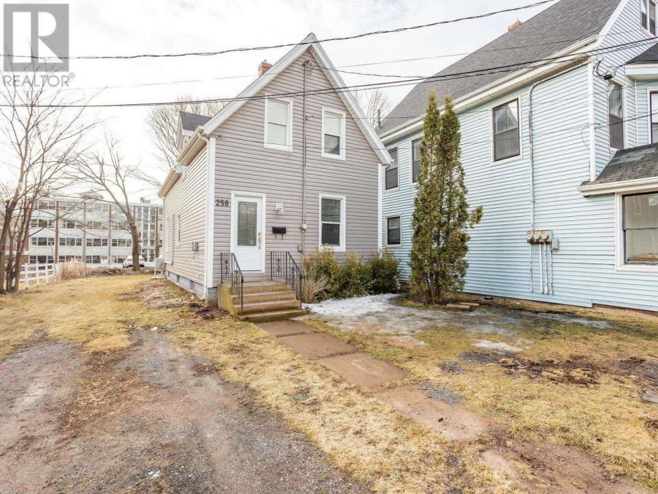 258 FITZROY STREET, Charlottetown, Prinz-Edward-Insel C1A 1S9, Kanada