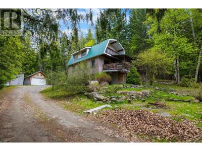 426 ASPEN ROAD, Riondel, British Columbia V0B 2B0, Canada