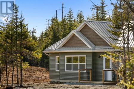 10588 HIGHWAY 7, Oyster Pond, Nouvelle-Écosse B0J 2L0, Canada